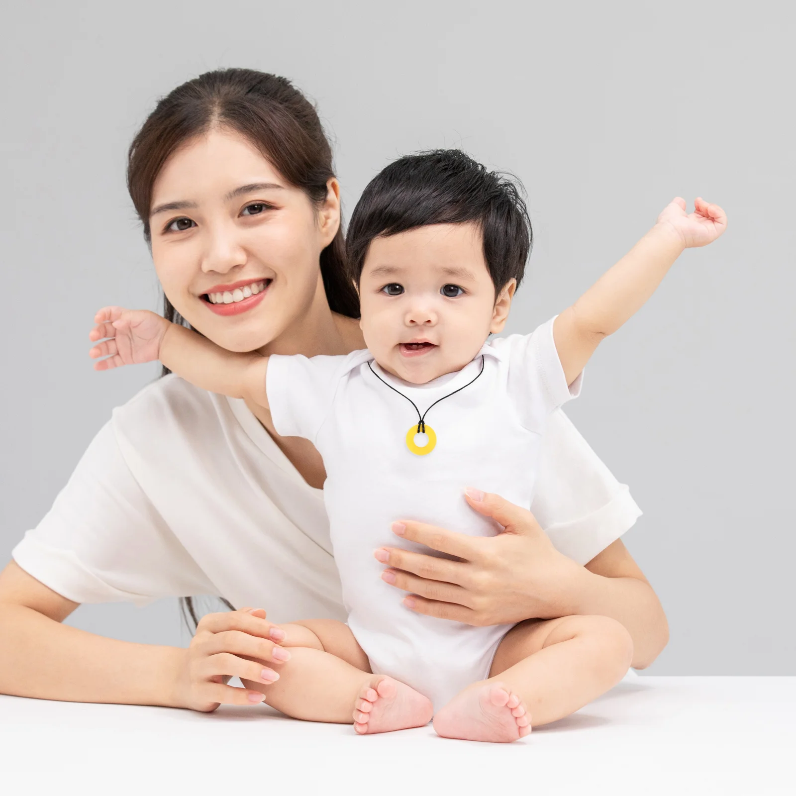 

Chewy Necklace Silicone Sturdy Sensory Pendant Oral Motor Therapy Necklace for Kids Boys Girls Teething Aid Sensory Pendants