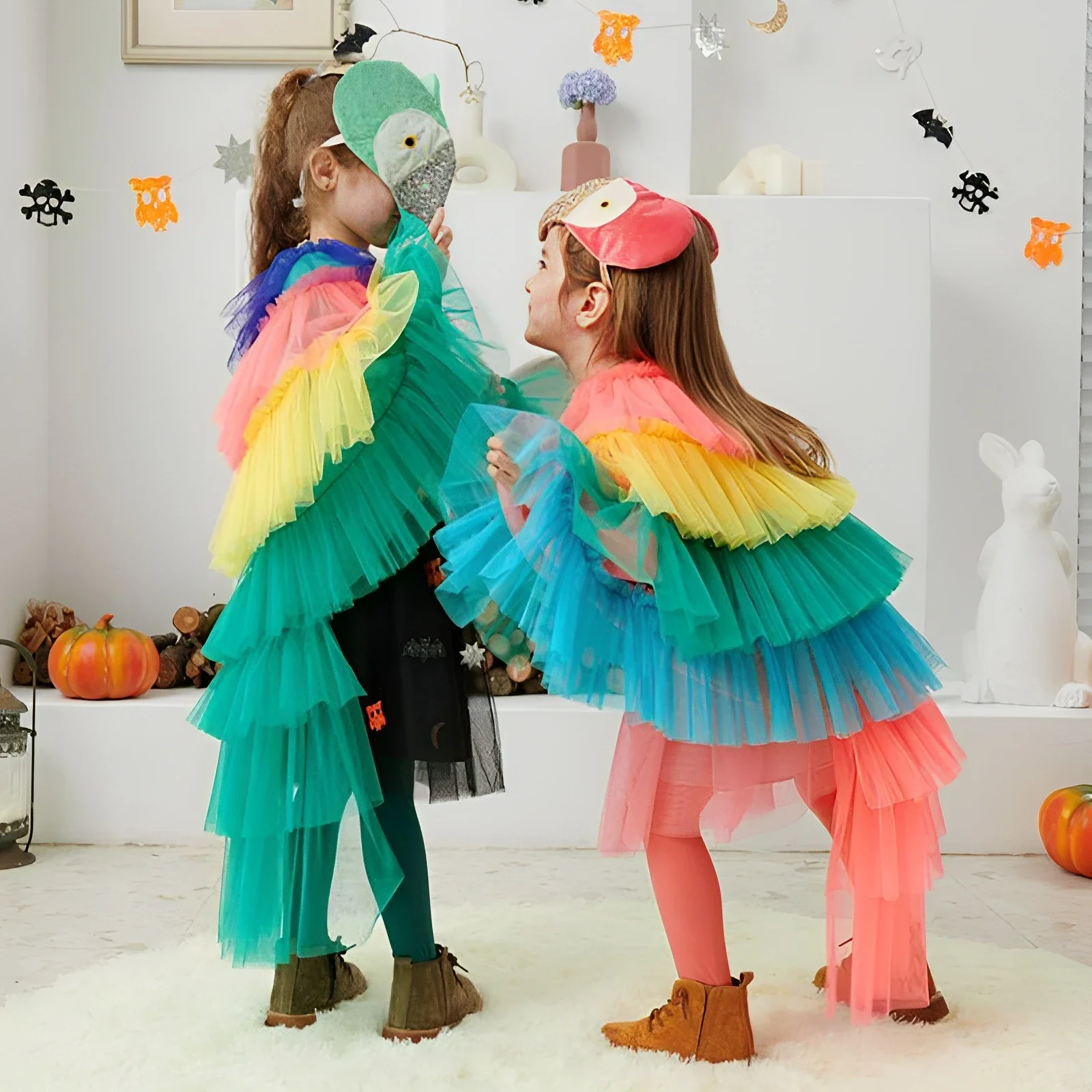 #50 Low Cost Costume Capes That Work