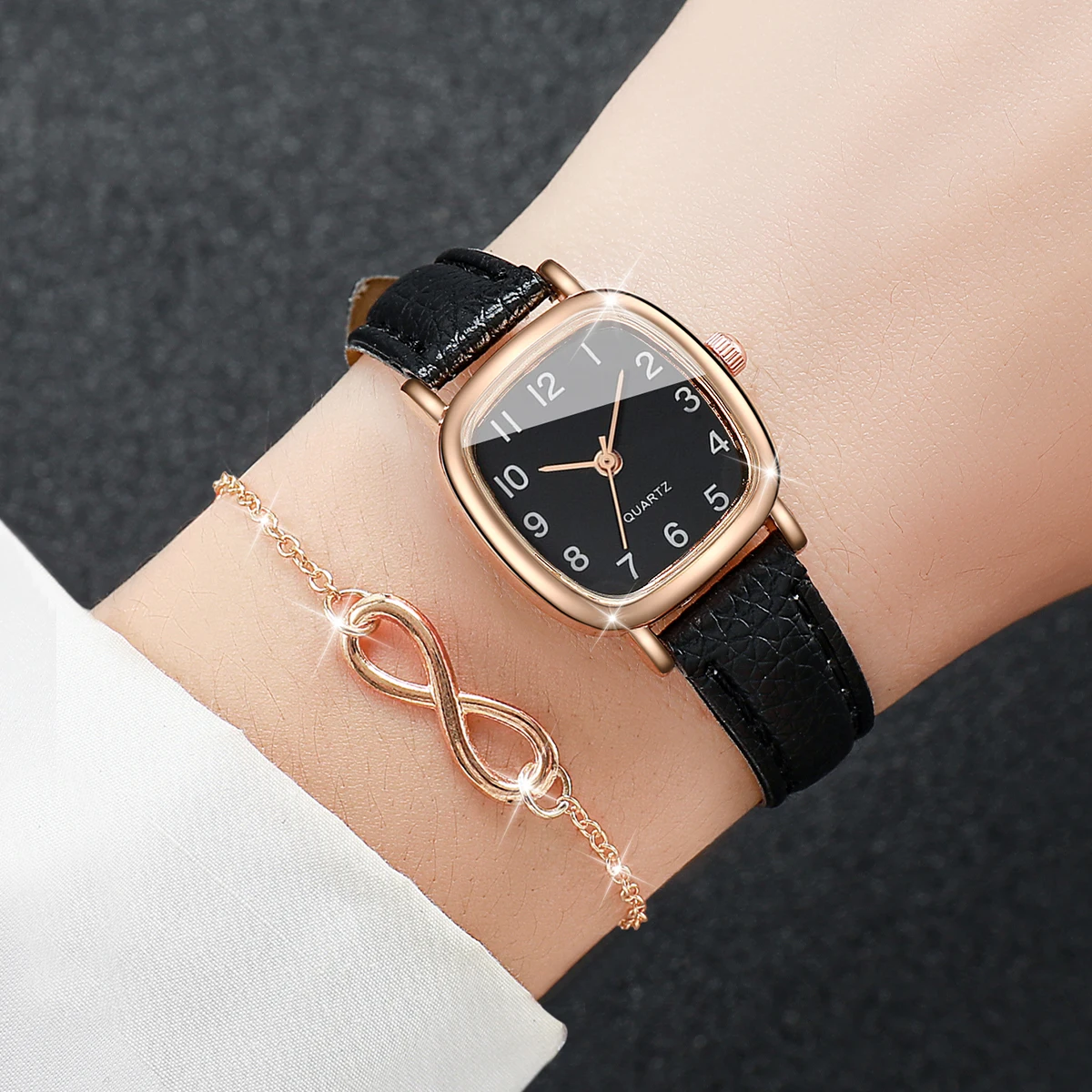 4pcs/Set Fashion Square Women\'s Watch Leather Band Student Academy Style Quartz Watch Bracelet Set