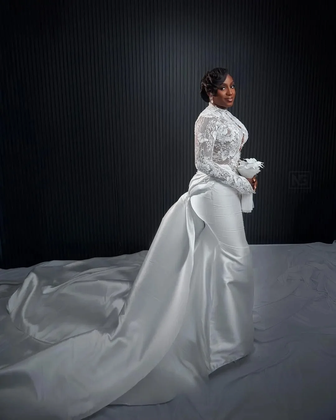 Abiti da sposa eleganti personalizzati per abiti da sposa africani per la sposa sirena alta illusione strascico staccabile in pizzo con perline