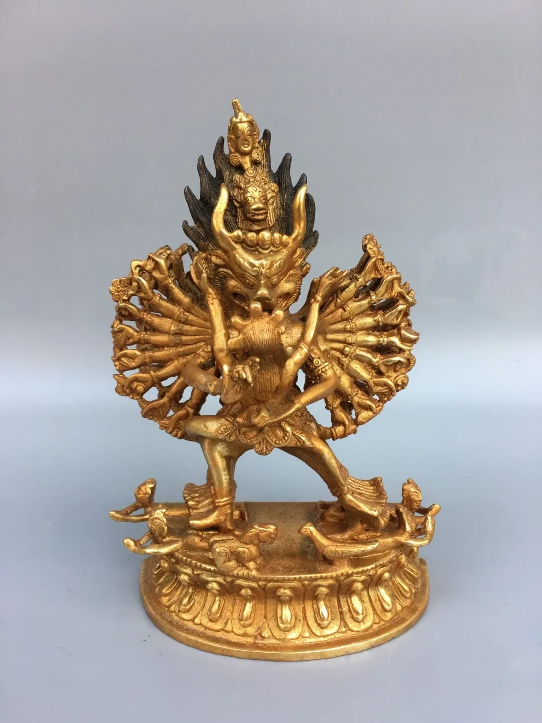 

Tibetan Esoteric Buddhism Old Bronze Buddha Gilded Golden Dawei De Vajra Buddha Statue Home Buddha Hall Supplies Decoration Misc