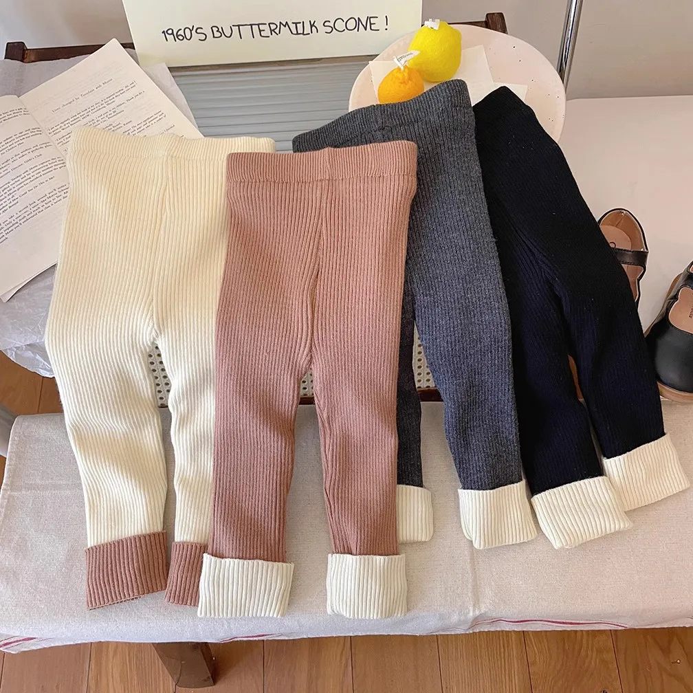 Girls' Fleece Leggings 2025 New Baby Versatile Knitted Pants Children's Outer Wool Pants Winter Models Fashion