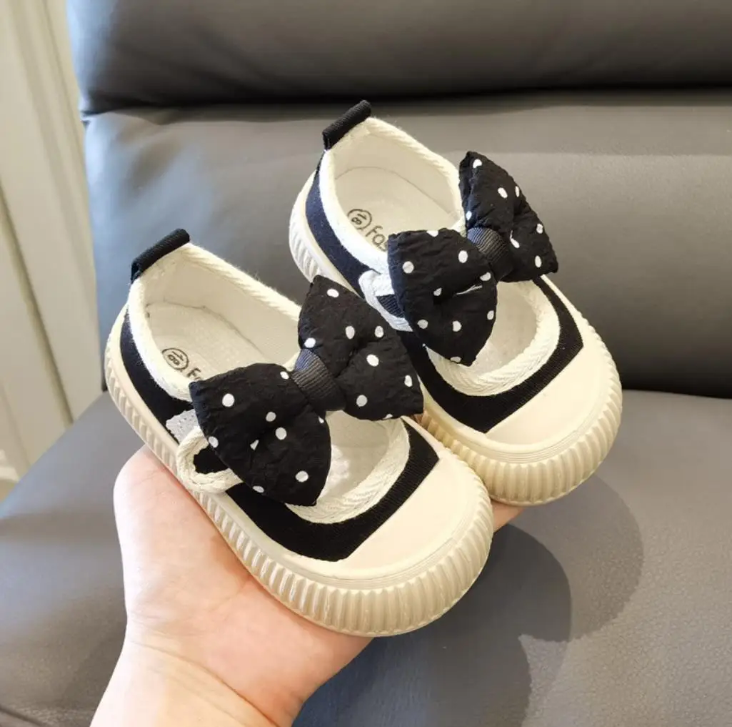 Zapatos de lona con lazo de lunares para bebés y niños pequeños, zapatillas planas de princesa de suela suave, diseño de boca cuadrada