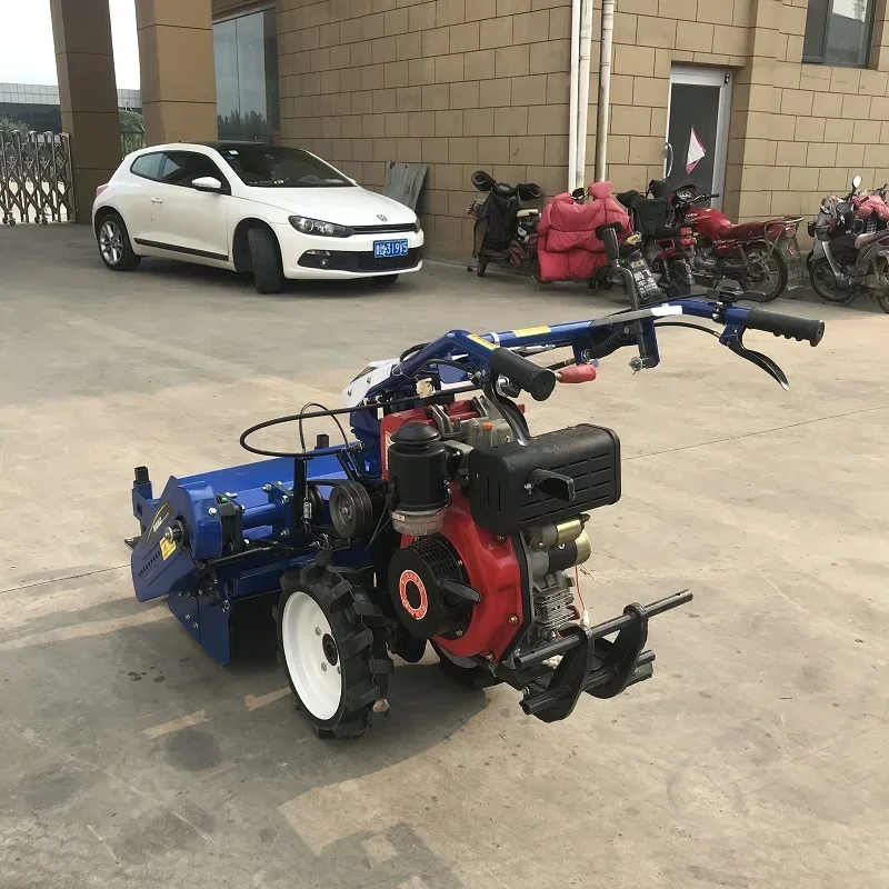 Small diesel shredder returning machine straw returning machine hand-push mowing loose soil rotary tiller household grass shredd