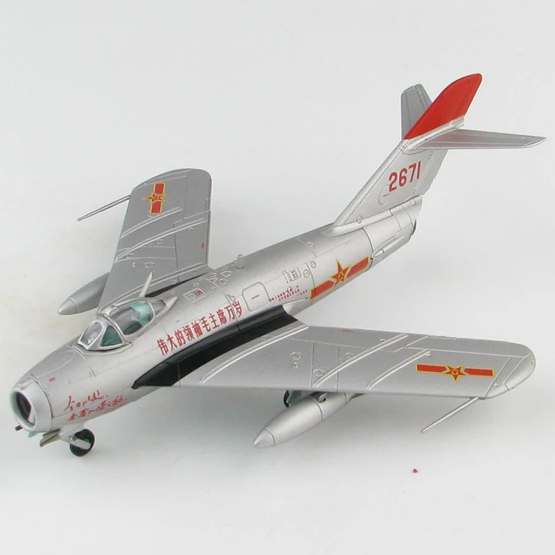 

1:72 Scale HA5907 SB2C-4 Chinese Air Force J-5 Fighter Jet Fighter Model Diecast Alloy Classics Static Souvenir Toy Gift Display