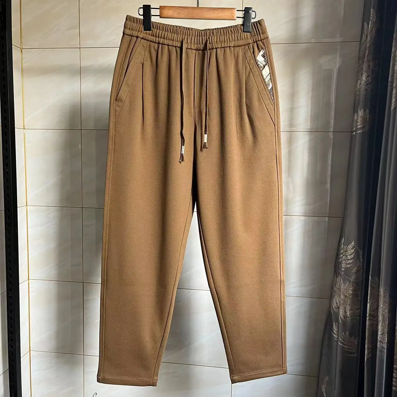 

Новые мужские повседневные брюки цвета хаки на резинке, свободного кроя, универсальные для повседневной носки