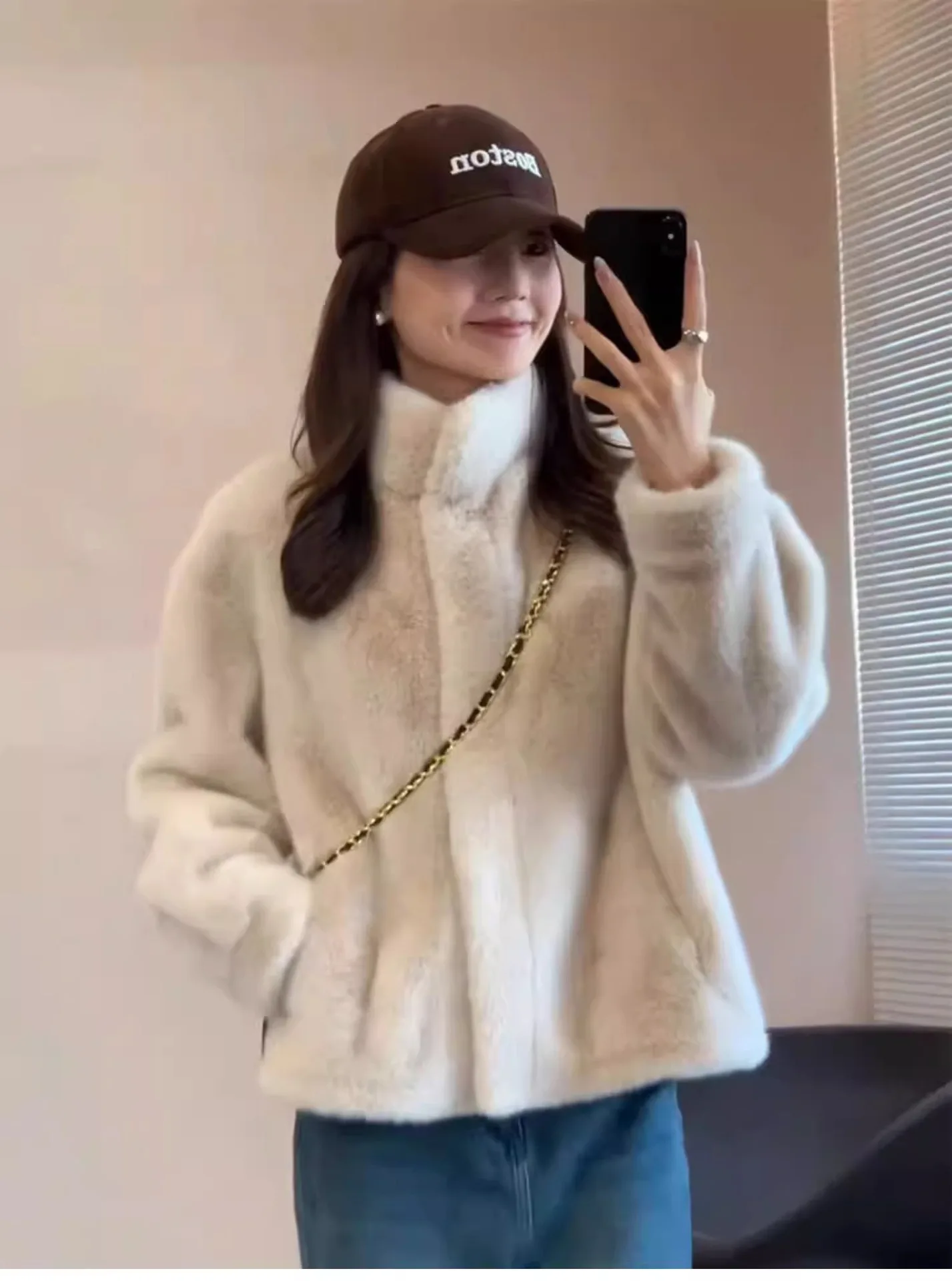 Faux Pelz Jacken Frauen Kurzen Mantel Stehkragen 2025, Herbst Winter Dicke Warme Oberbekleidung Flauschigen Shaggy Mantel Streetwear