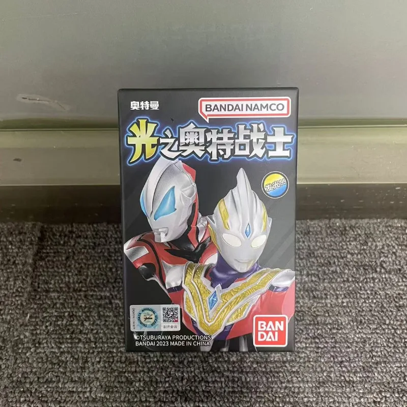 

Bandai Light's Ultraman Warrior Trilacode Objetide Beliadek Light Figurine Box - Second Edition - Fan Collectible