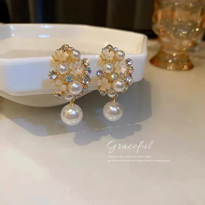 Fashion Trend 925 Silver Needle Elegant Delicate Pearl Inlaid Rhinestone Flower Earrings Female Jewelry Party Gift Wholesale