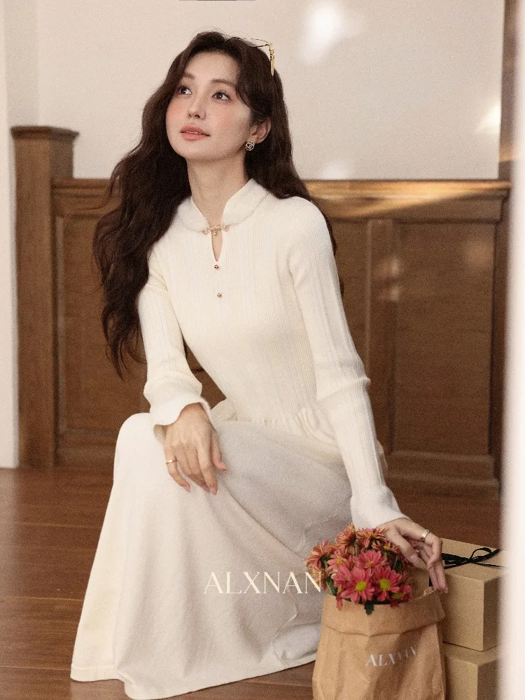 ALXNAN New Chinese Style Knitted Dress National Fashion Women's Autumn Winter Waist Cinched Apricot Long Sleeve Dress L59835