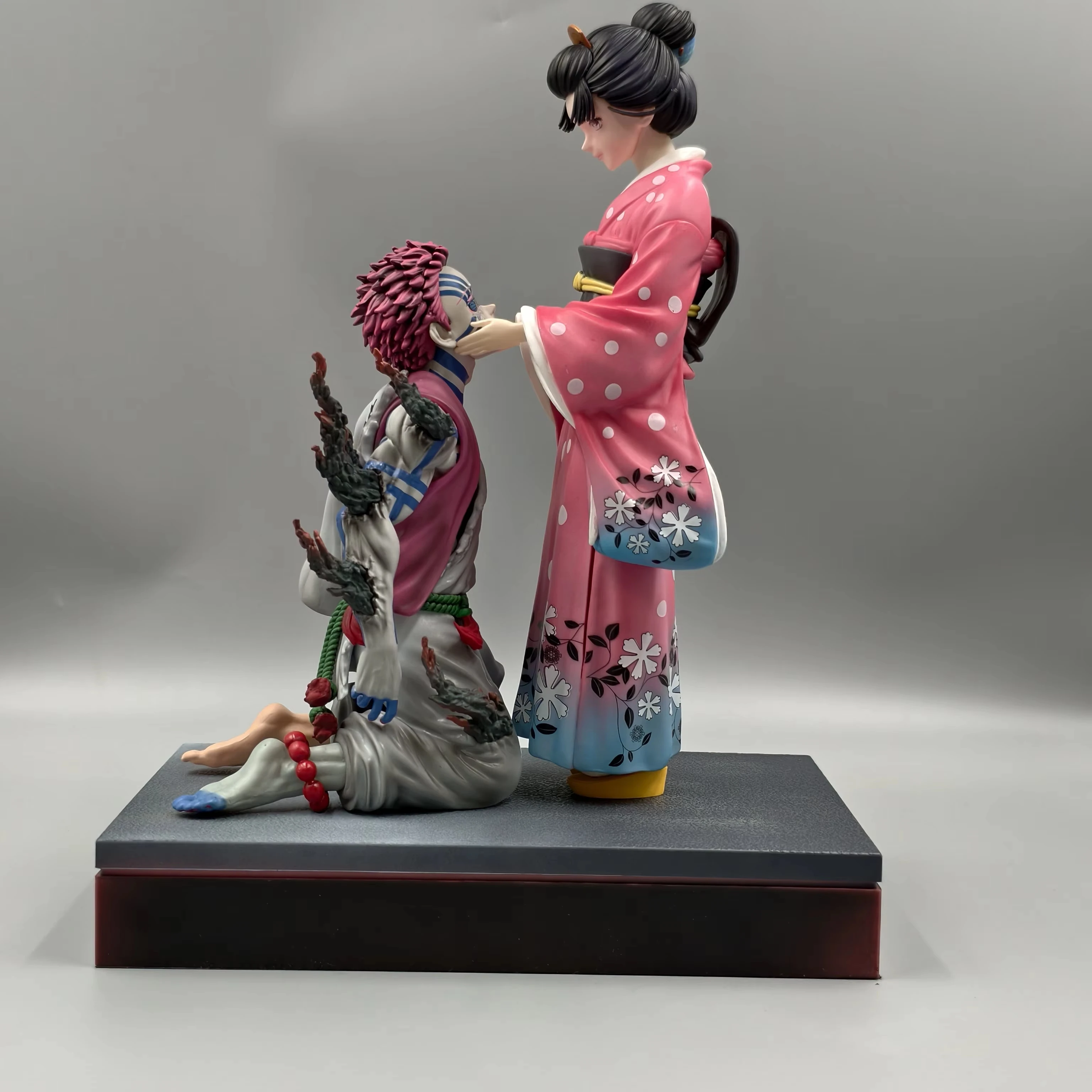 

Аниме-фигурки Demon Slayer: Аказа, Койуки. Коллекционная статуэтка из ПВХ, модель для декора стола, игрушка, подарок на день рождения.