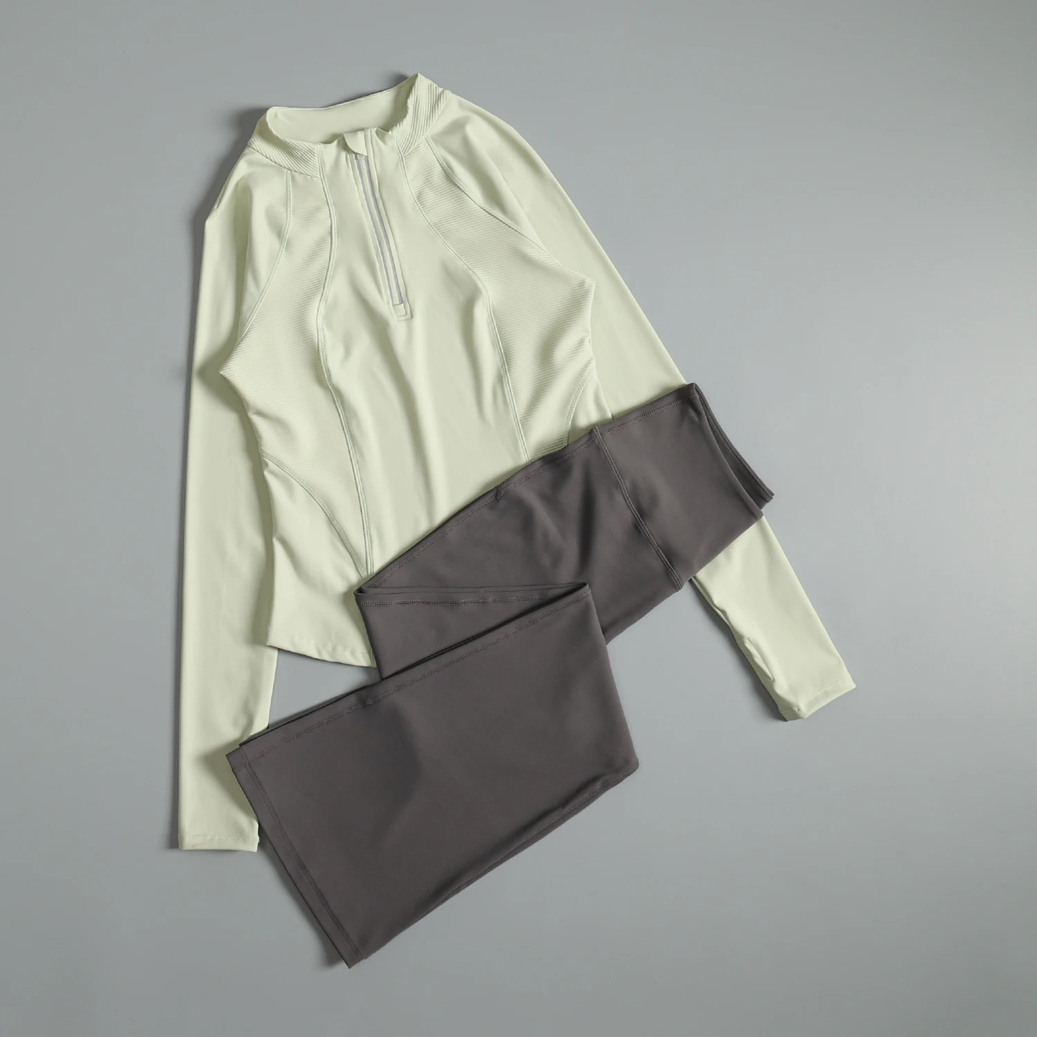 

Красивый утягивающий спортивный костюм для женщин на осень, йоге, упражнения для фитнеса, воротник-стойка, с длинными рукавами, с высокой талией, с подтяжкой ягодиц