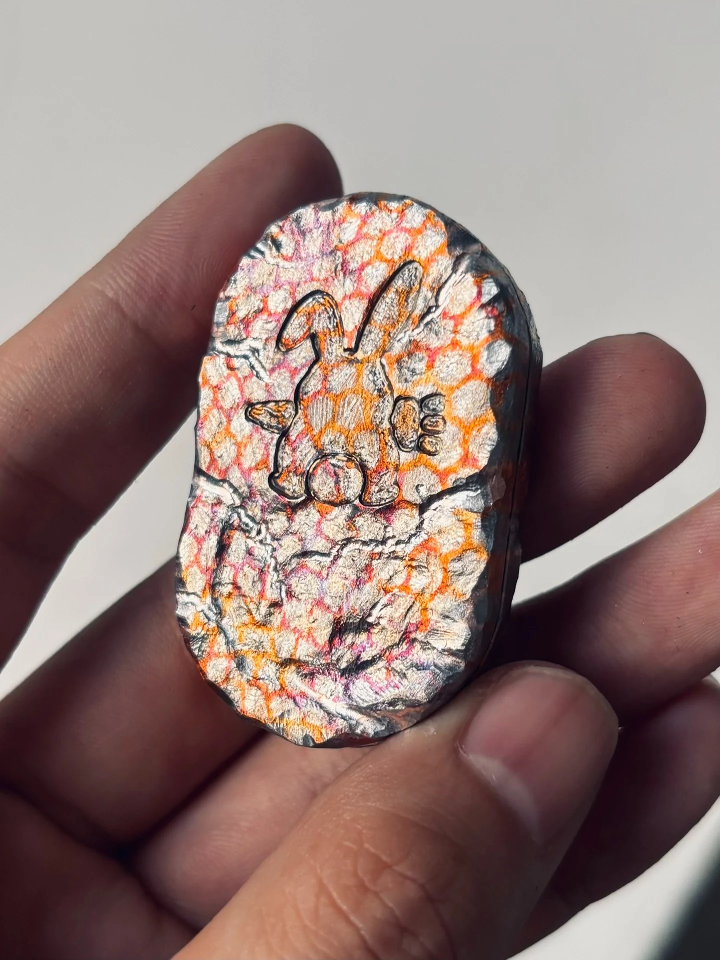 Used EDC Grumpy Rabbit Rhythm, Stone Pattern Carving [Send Flowers] Juguetes Sensoriales Antiestrés