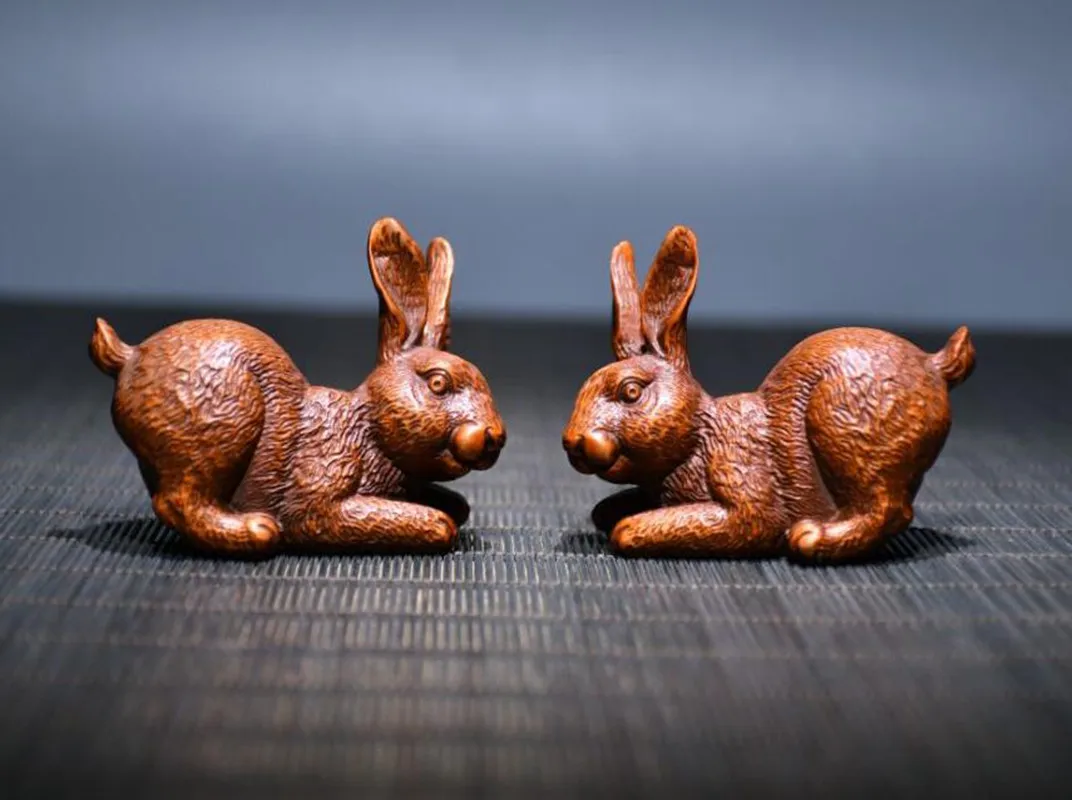 Archaize seiko Hand-carved boxwood rabbit desktop decoration small crafts statue A pair