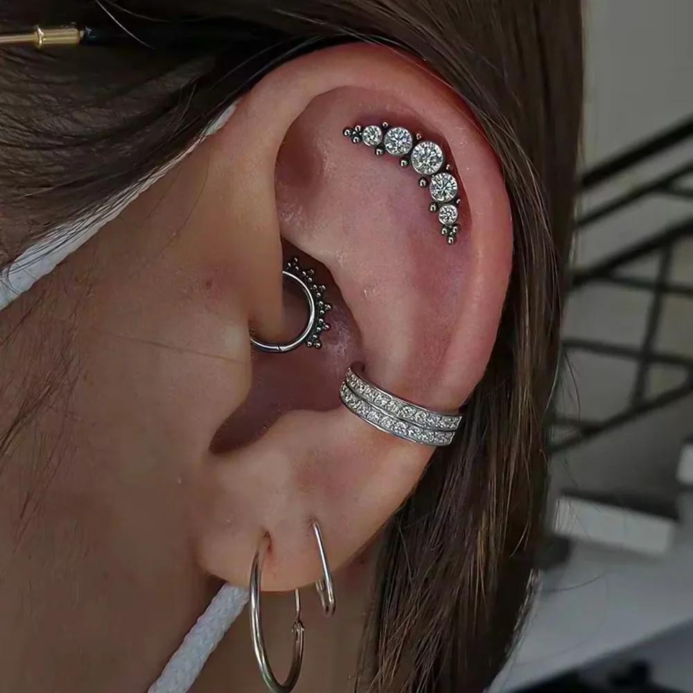 Hypoallergener 16G ASTM F136 Titan Spiral-Labret mit 5A Zirkon für Helix, Tragus, Conch und Knorpel - Modischer Körperschmuck – Detail 7