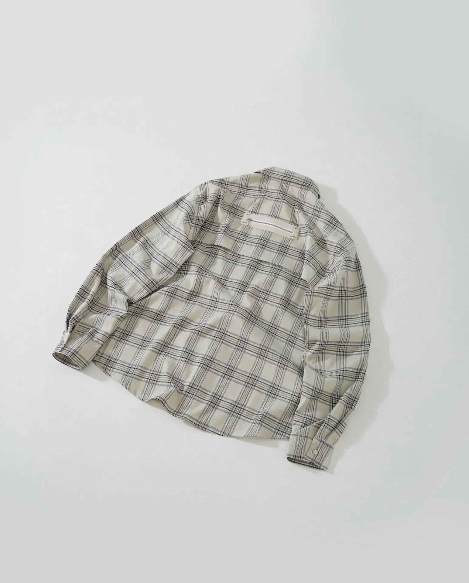 Shirt side slit zipper button niche design loose plaid shirt jacket