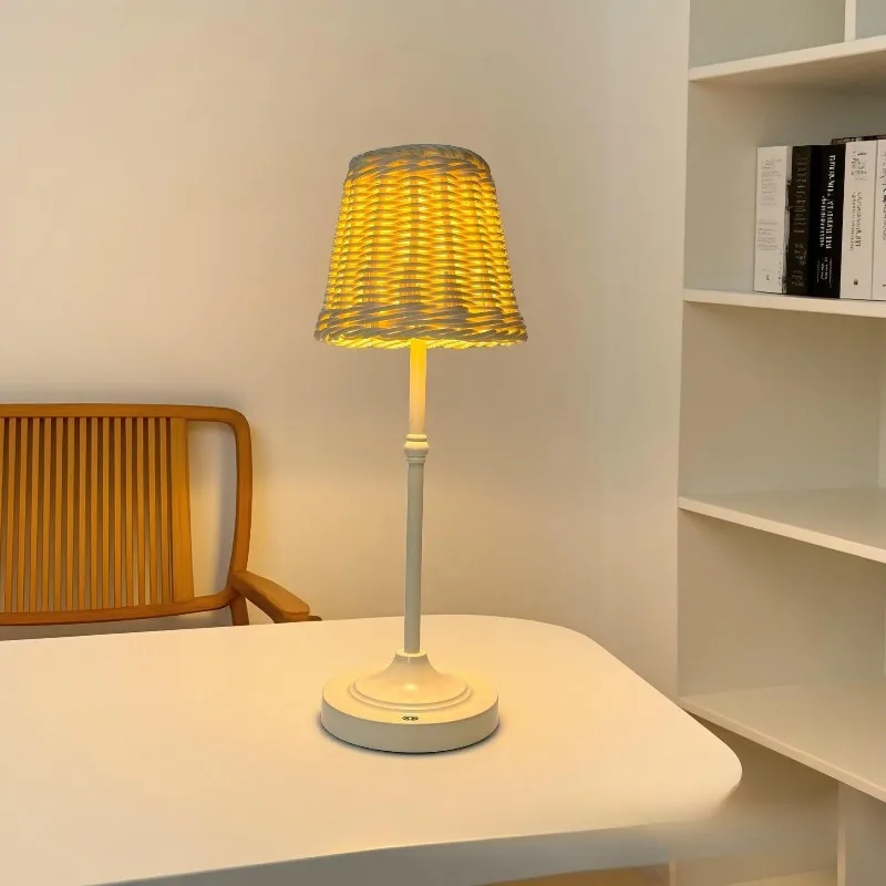 

Светодиодная перезаряжаемая декоративная настольная лампа в стиле ретро, плетеный ночник из ротанга