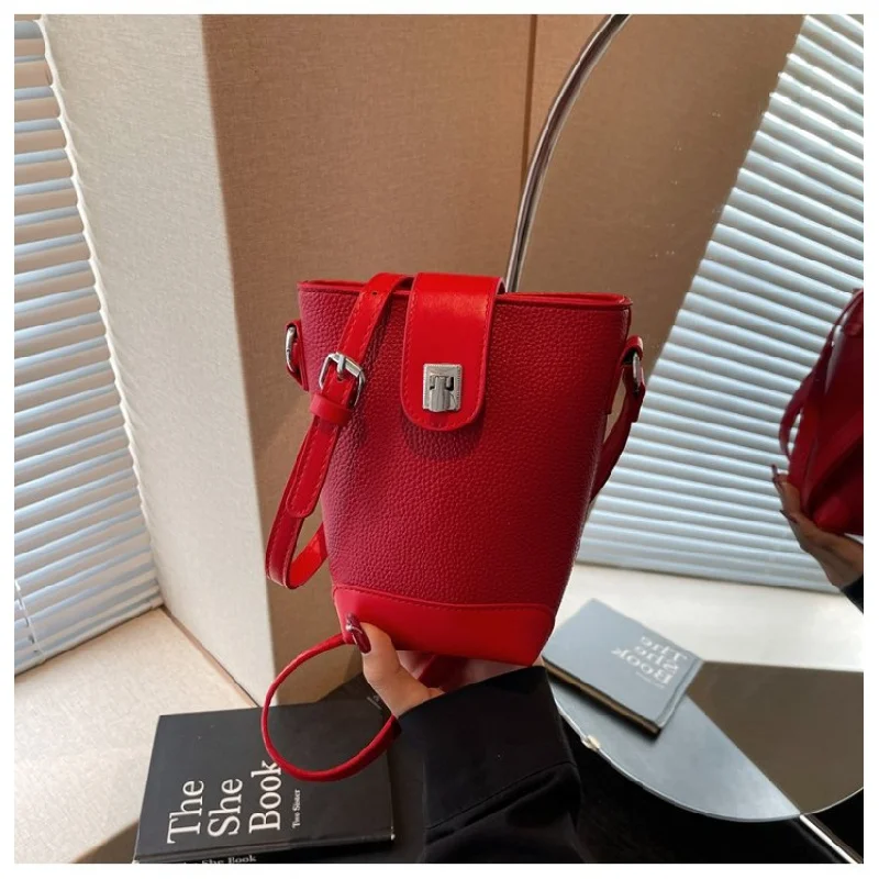 

Women's Messenger Bag Made Of Goatskin Leather Featuring High-End Budapest Casual Neat Lightweight Daily Look