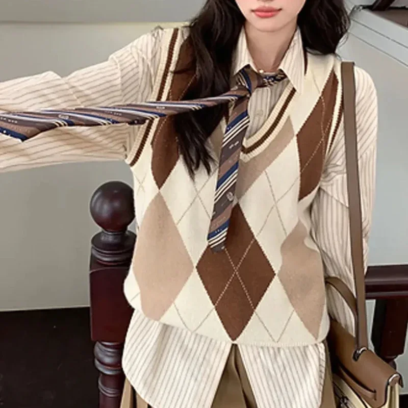 Sleeveless Waistcoat Brown V-Neck Knit Vests for Women Vintage Aesthetic Clothing Promotion Crochet Clothes Jumper Lady Sweaters