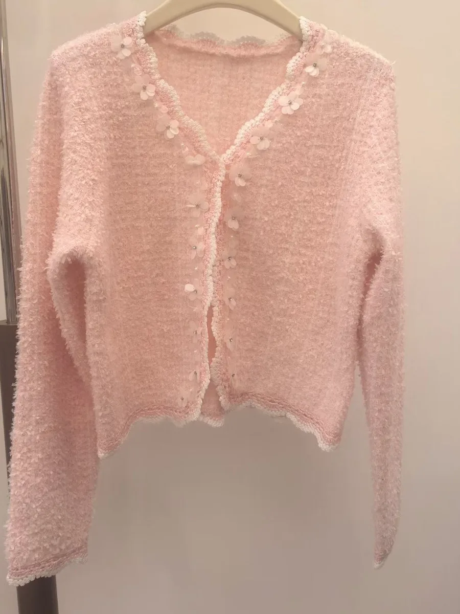 High-End Autumn Winter Glitter Bead Color Block Knitted Cardigan Top Women's Soft Gentle Age-Defying Fashion Ladies' Sweater
