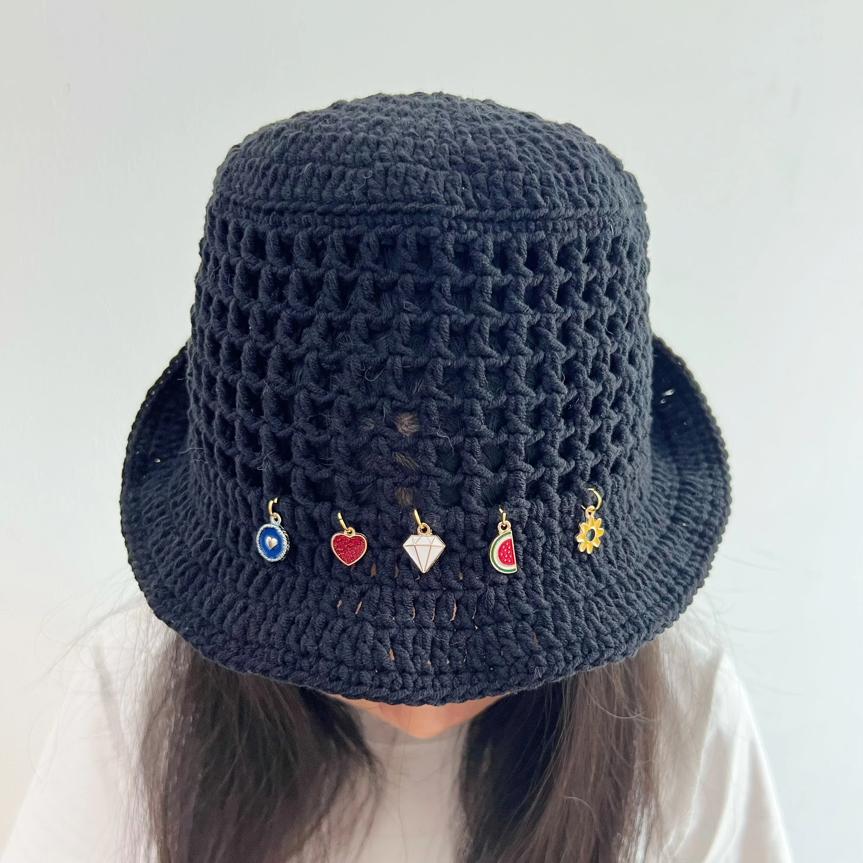 Hand-Woven Mesh Hollow Fisherman Hat, Versatile and Fashionable, with Oil-Drip Pendant, Knitted Hat Suitable for All Seasons