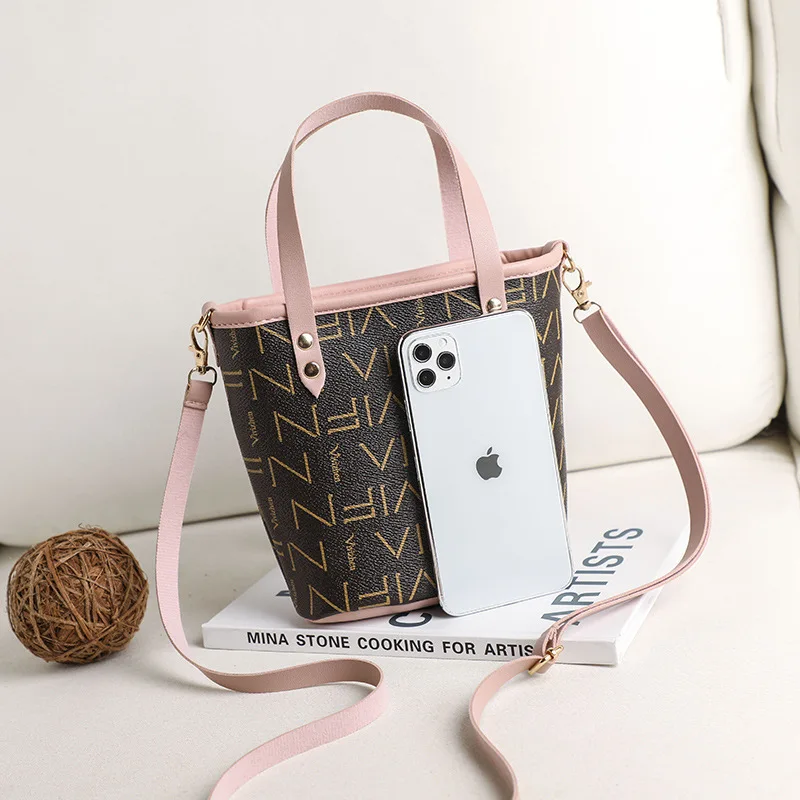 2026 New Fashion Women's Printed Shoulder Bag Large Capacity Zipper Handbag Temperament Versatile Tote Bag Female Crossbody Bag
