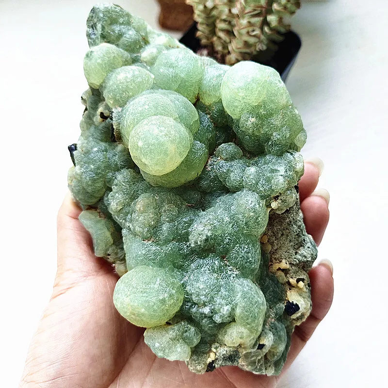 

A Natural Stone Grape Agate Raw Mineral Specimen Real Crystals Ornaments Room Decor Feng Shui Spiritual Chakra Reiki Healing