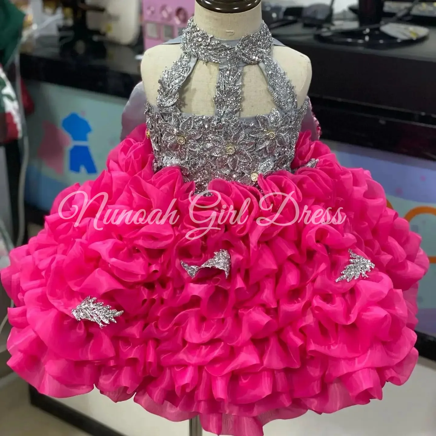 Preciosos vestidos de flores para niña, para boda, con cuentas hasta la rodilla, volantes, fiesta de cumpleaños para niños, vestido de fiesta de primera comunión personalizado