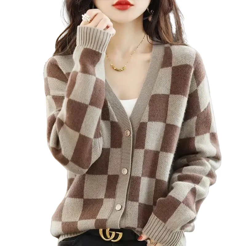 

Свитера с длинными рукавами, женские повседневные модные клетчатые свитера с v-образным вырезом, новинка 2024, осенне-зимний свободный кардиган, одежда