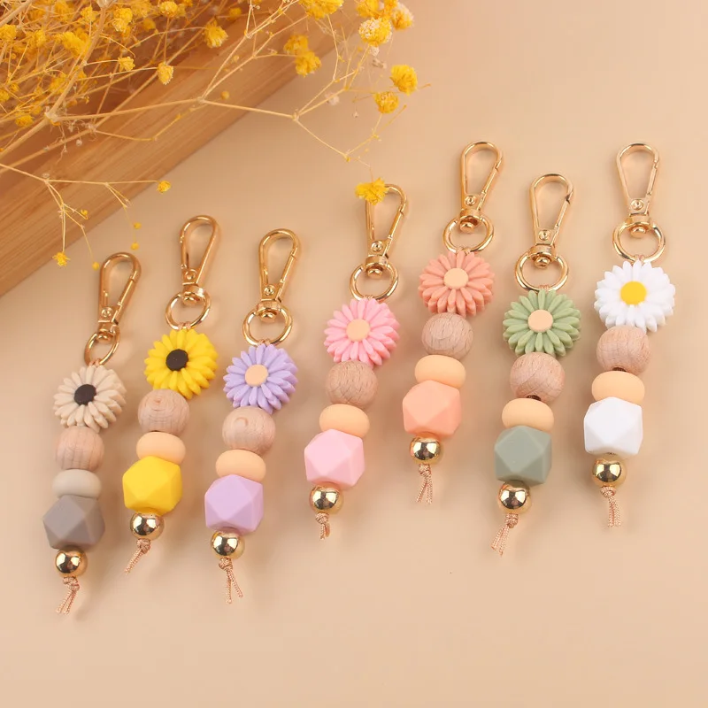 Daisy Silicone Beaded Keychain Handmade Wood Beads Key Chains For Women Girls Car Bag Pendant Key Accessories Keyring Gift