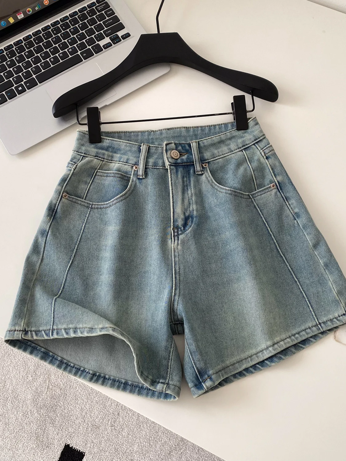 

Retro Washed Slimming A-Line Denim Shorts Women's Loose Casual High Waist Spring 2026 New Style Wide Leg Pants