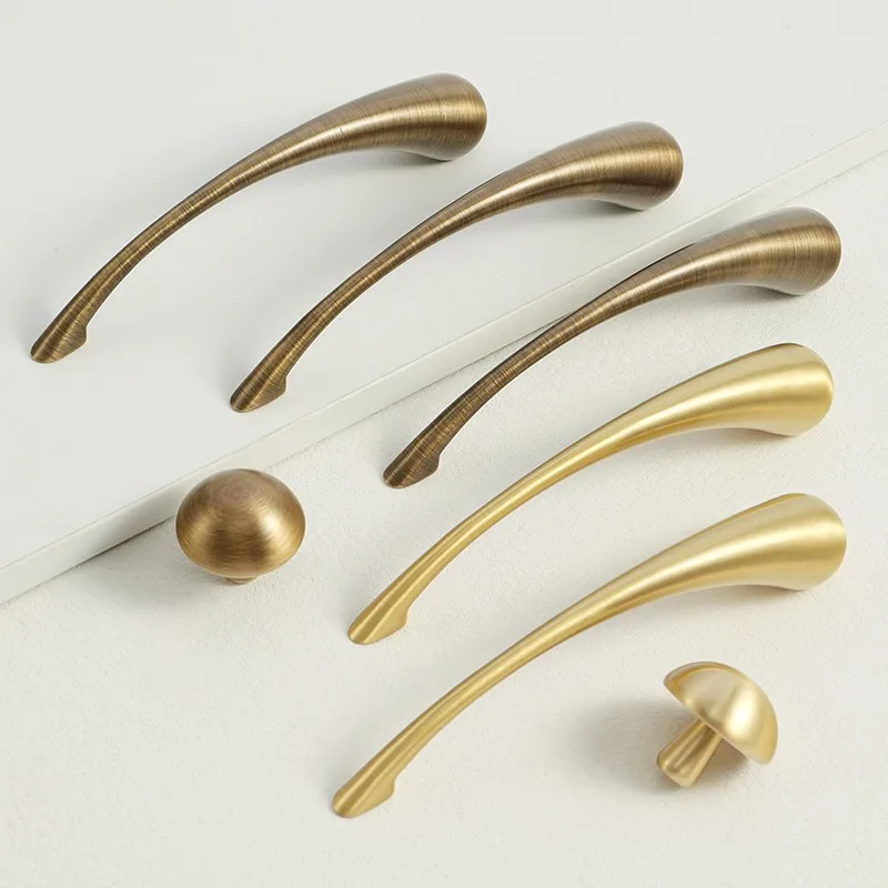 French Style Luxury Brass Handle Furniture Cabinet Door Handle European Style Wardrobe Drawer Door Handle