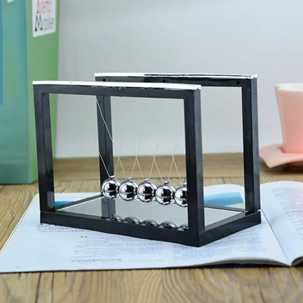 Newton Shake basket decorativo culla in metallo Swing Ball Science Swing Steel Balance BallHome Office Decoration