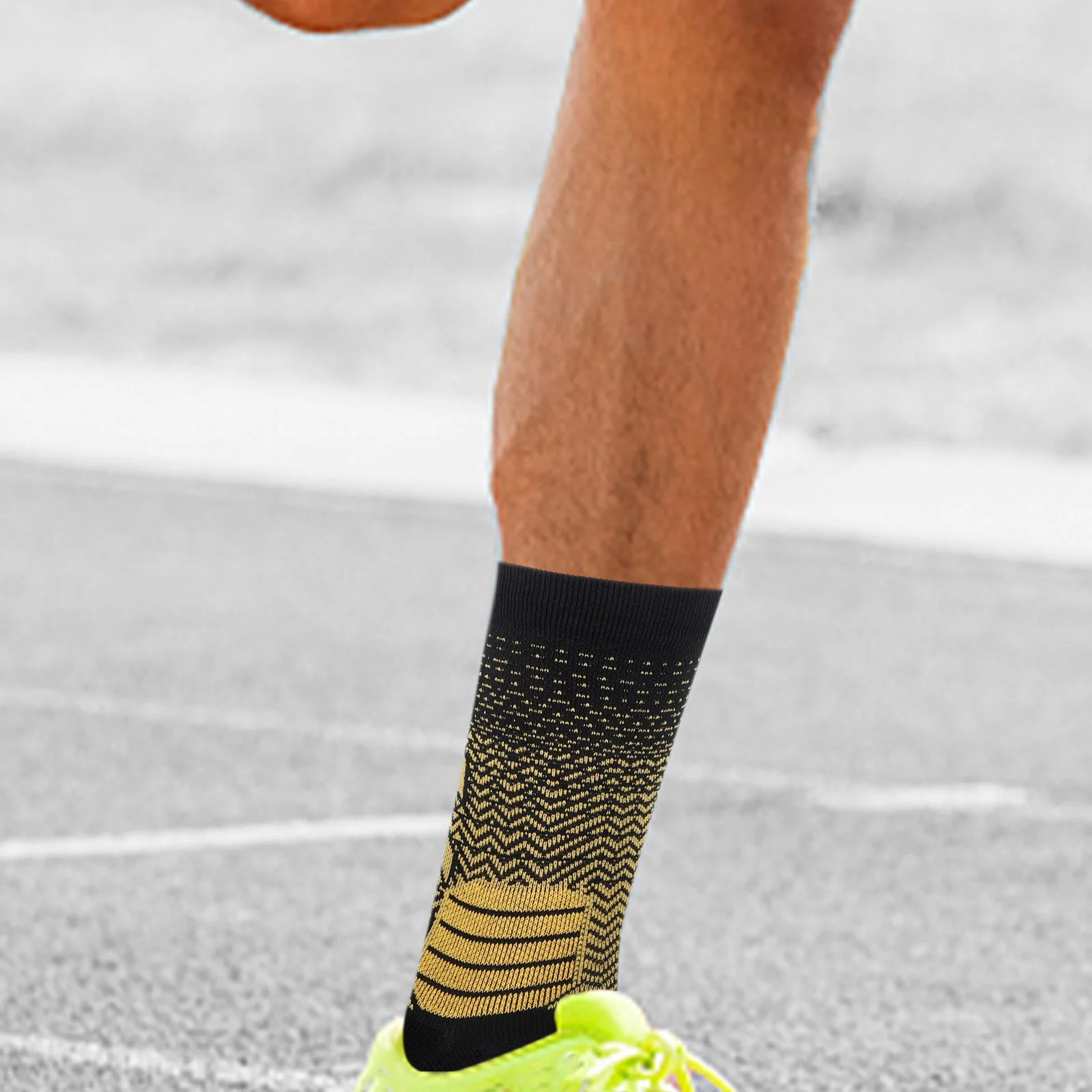 

1Pair Cushioning Socks for Sports Basketball Running Training High Elasticity Materials Dry Comfortable Wrestling Socks