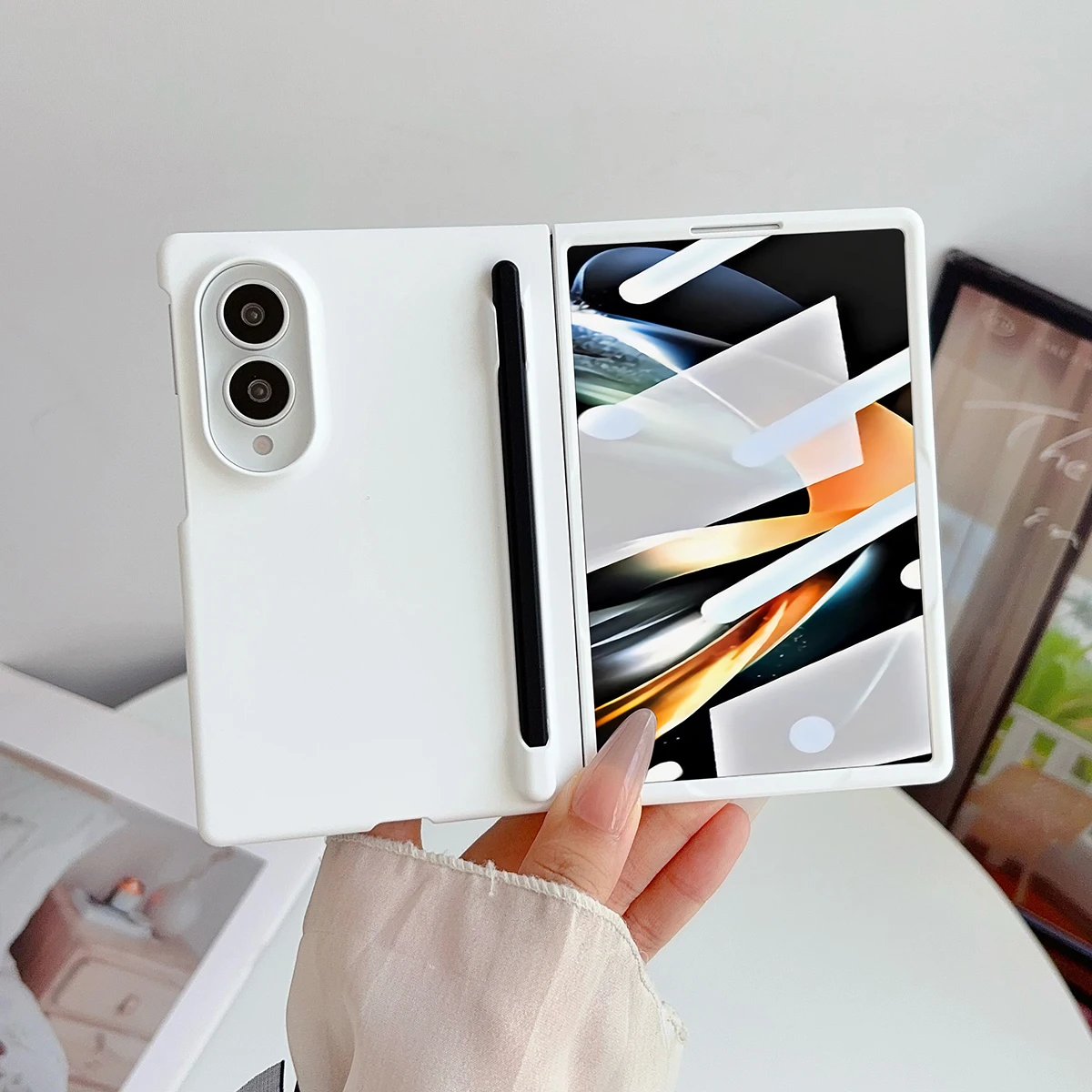 Etui o przyjemnym w dotyku wykończeniu do Samsung Galaxy Z Fold 8, szerokie etui ochronne z przednią folią, miejscem na rysik, tylna osłona na telefon komórkowy. — zdjęcie produktu 3