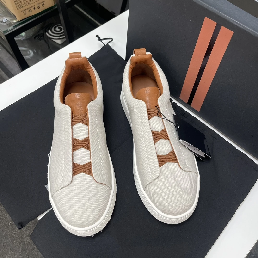 

WuLei мужские высококачественные легкие парусиновые спортивные повседневные удобные слипоны Lazy Board oes дышащий круглый носок на плоской подошве