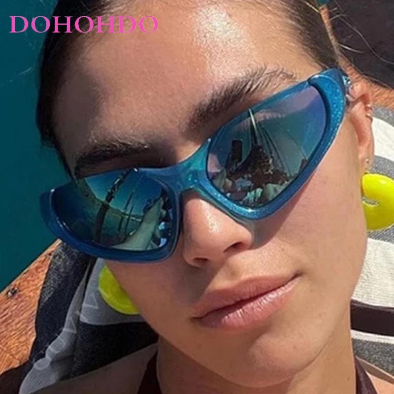 トレンディなキャットアイサングラス女性の高級ブランドデザイナー男性サングラスアウトドアスポーツハイキング Y2k レトロ眼鏡 UV400 レンズ Mujer