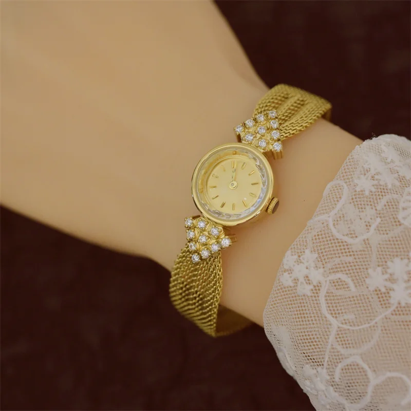 Retro High-value Women's 2025 New Genuine Light Niche Retro High-end Quartz Watch
