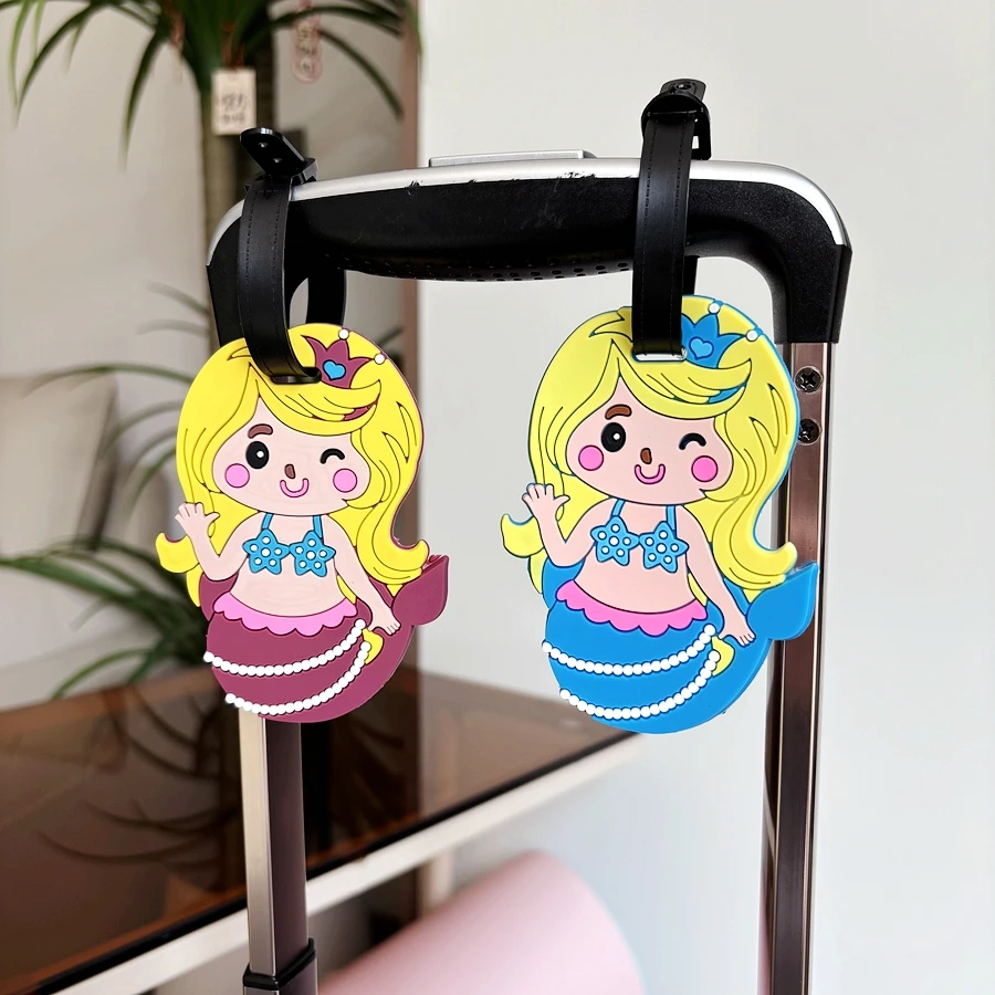 

1pc/2pc Luggage Accessories Mermaid style Luggage Tag Pendant Check in Luggage Boarding Pass Hanger Backpack Items Anti loss Ide