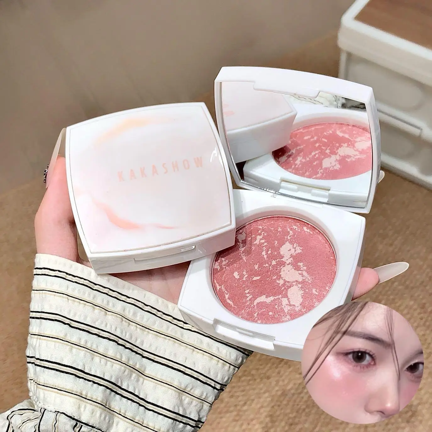 Zijdeachtig Blush-palet Fijne glans Parelmoer Blusher Make-up Rouge Gemakkelijk aan te brengen met hoge kleurenschaff