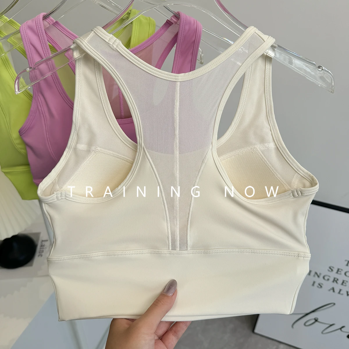 

Mesh beautiful back sports lingerie for women in summer running shock-proof yoga bra anti-sagging fitness vest bra