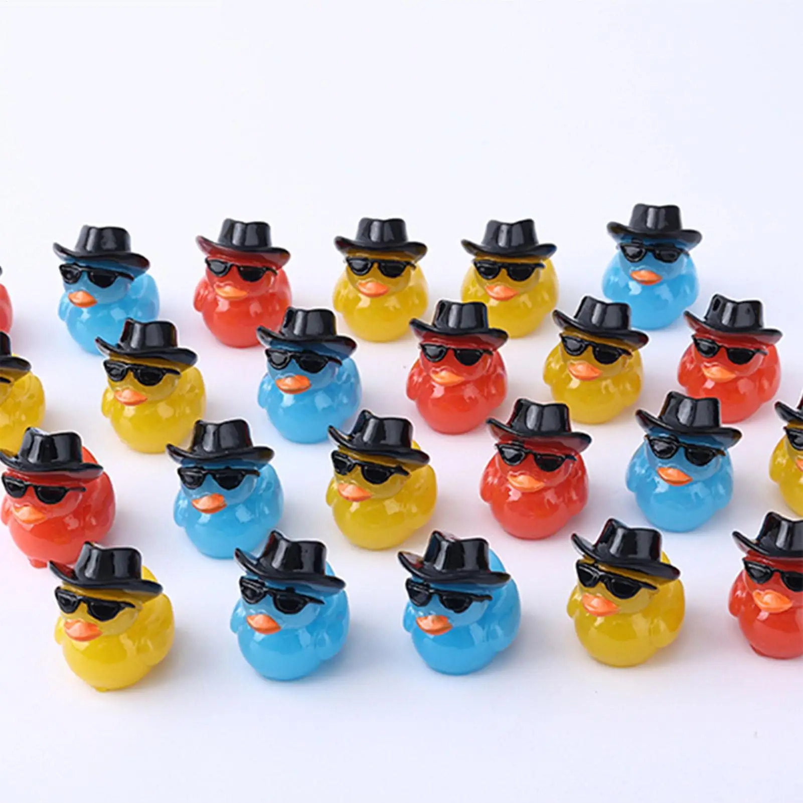 15PCS Resin Duck Figurines with Sunglasses Hat Miniature Fairy Garden Decor Cake Topper Car Interior Desk Shelf Display Party Fa