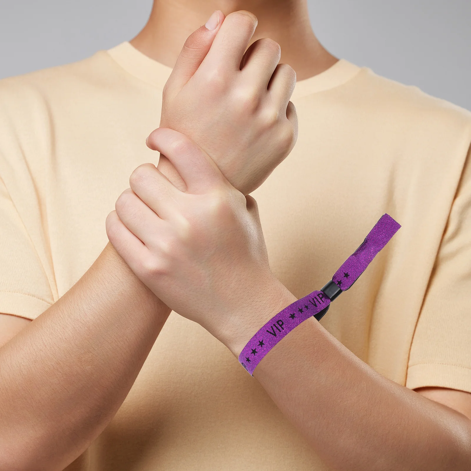 Braccialetti VIP da 20 pezzi viola impermeabili per feste, concerti, festival, eventi, ammissione, fasce di identificazione in tessuto stampate