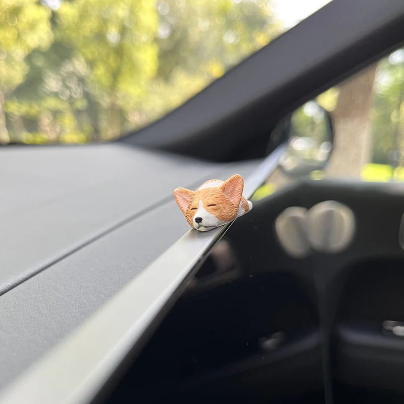 Cute Car Interior Decoration Ornaments Mini Corgi Action Figure Autocenter Console Rearview Mirror Decoration Car Accessories