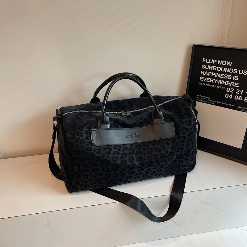 

Leopard Print Travel Women's Bag Dry and Wet Separation Sports Large Capacity Portable Light Duffle Bag Duffle Bag Simple Casual