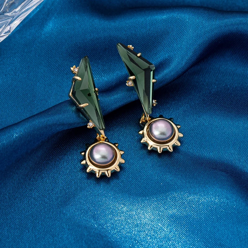 Genius Original Designer Creates Fashion Trend Casual Gemstone Pearl Stud Earrings
