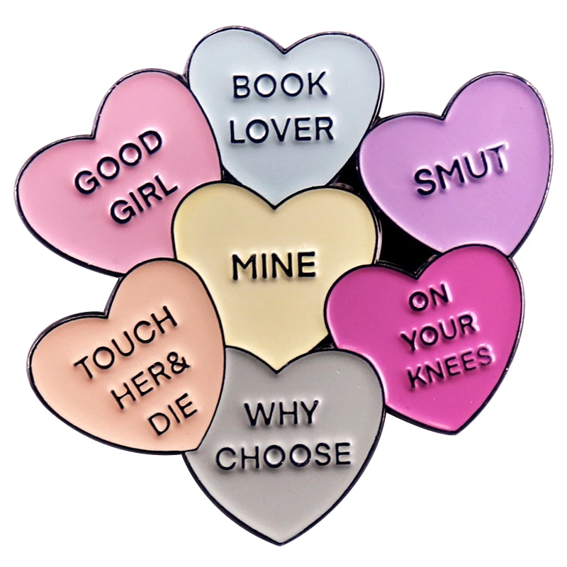 En tus rodillas, Pin esmaltado con forma de corazón, insignia inspirada en libros picantes, colección de joyería de regalo