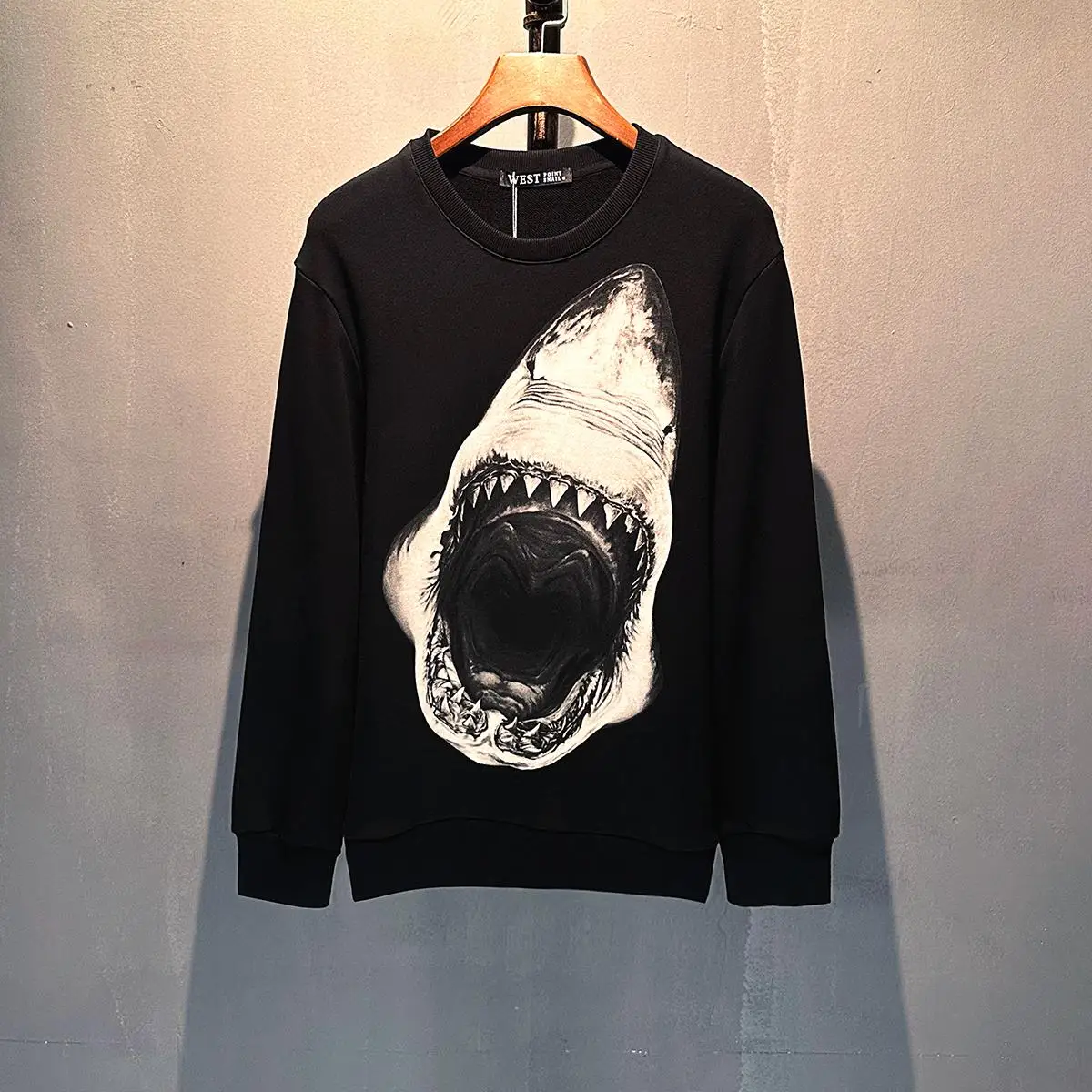 

Casual Loose Fit round Neck 3D Shark Print Men's Sweatshirt Youthful Trendy College Style Comfortable Cotton Long Sleeve Shirt