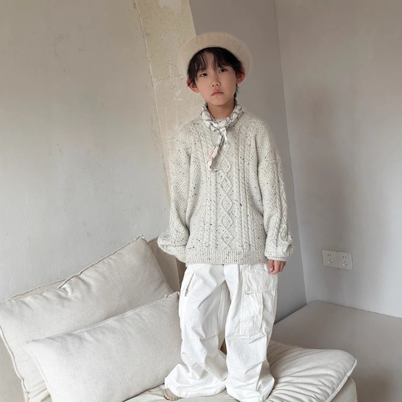 سترة جديدة لخريف وشتاء 2025 للأطفال منسوجة عصرية من العجين المقلي نمط ماسي بلون واحد #4