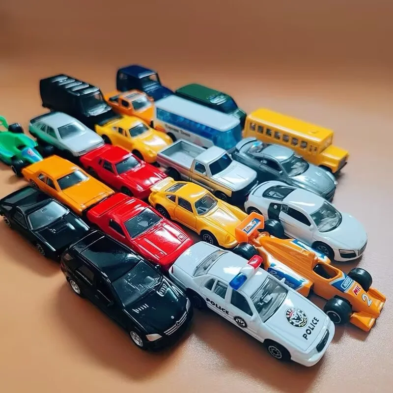 WELLY 1:64 مجموعة لعب الفضاء المصنوعة من خليط معدني نموذج سيارة صغير Diecasts مركبات النقل المعدني نموذج سيارة رياضية مقياس مصغر لعب الاطفال #2